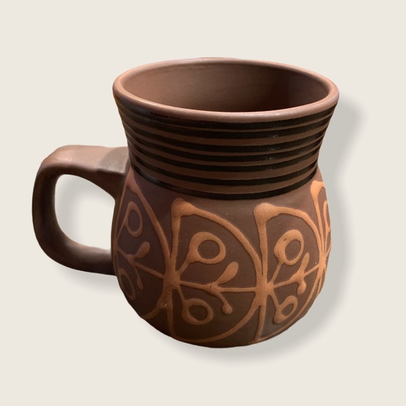 Mid Century Modern Stoneware Mugs - Picture 7 of 9